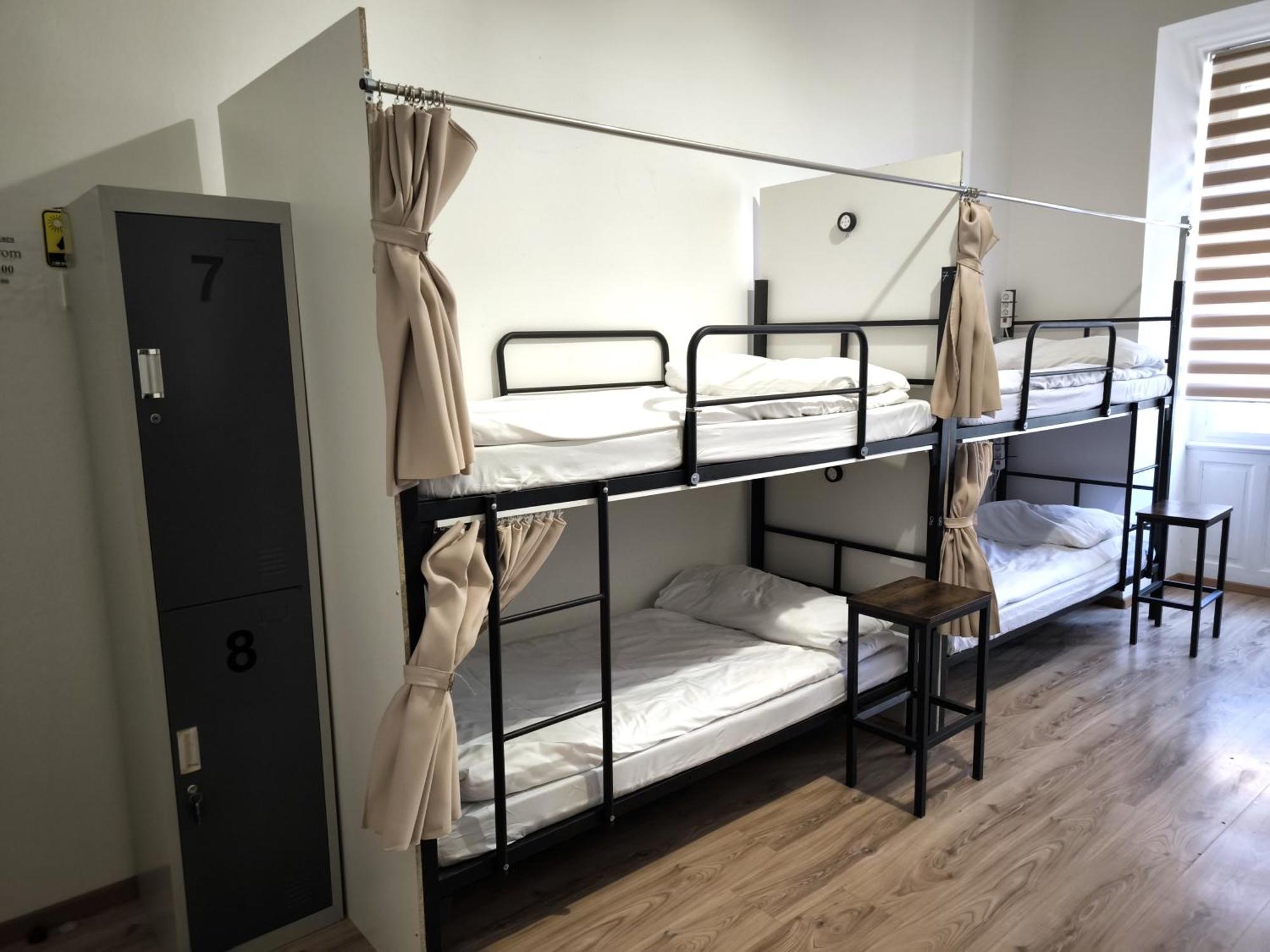 Relax Hostel *